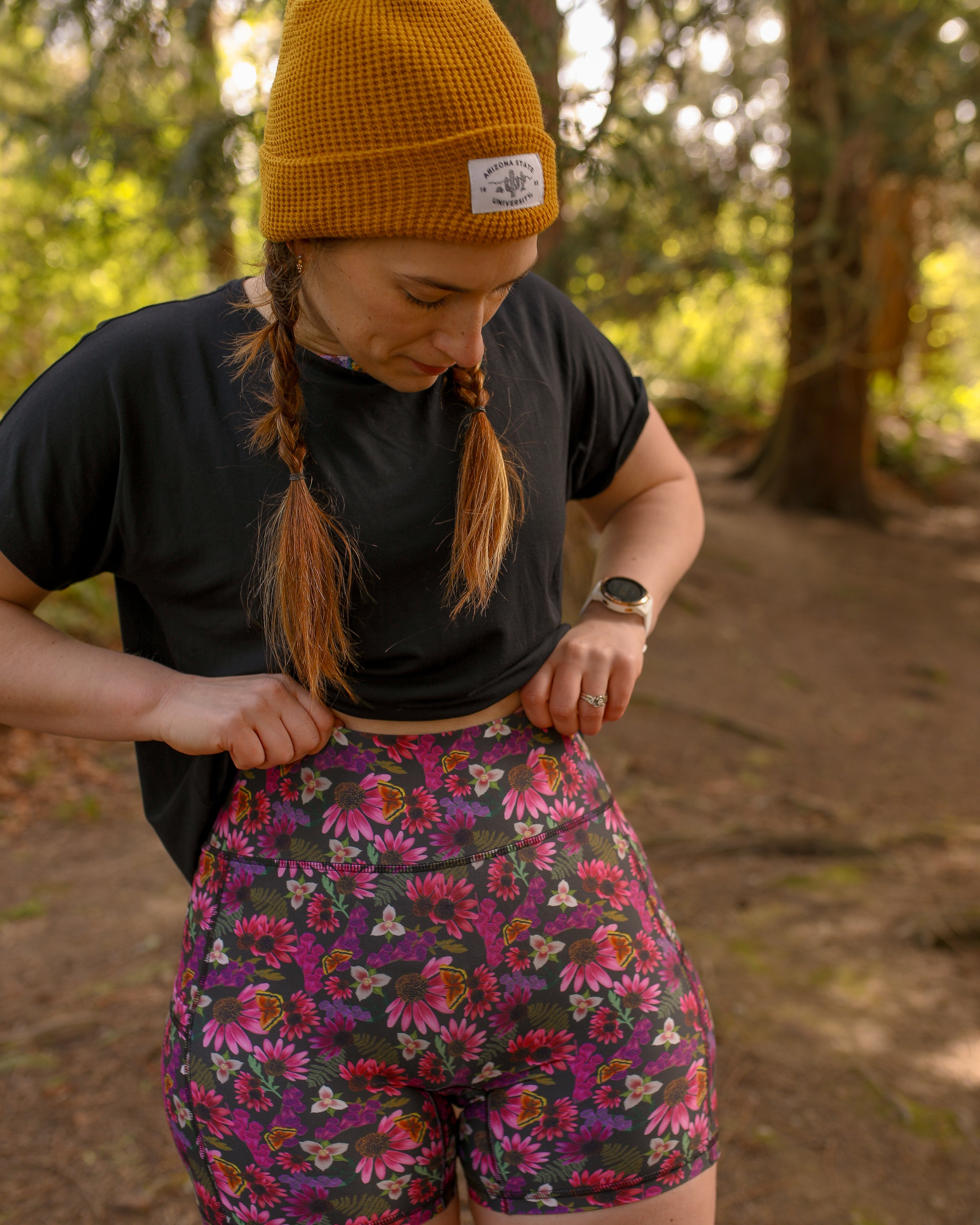 Youer | Earned It Short in Wolfmitten