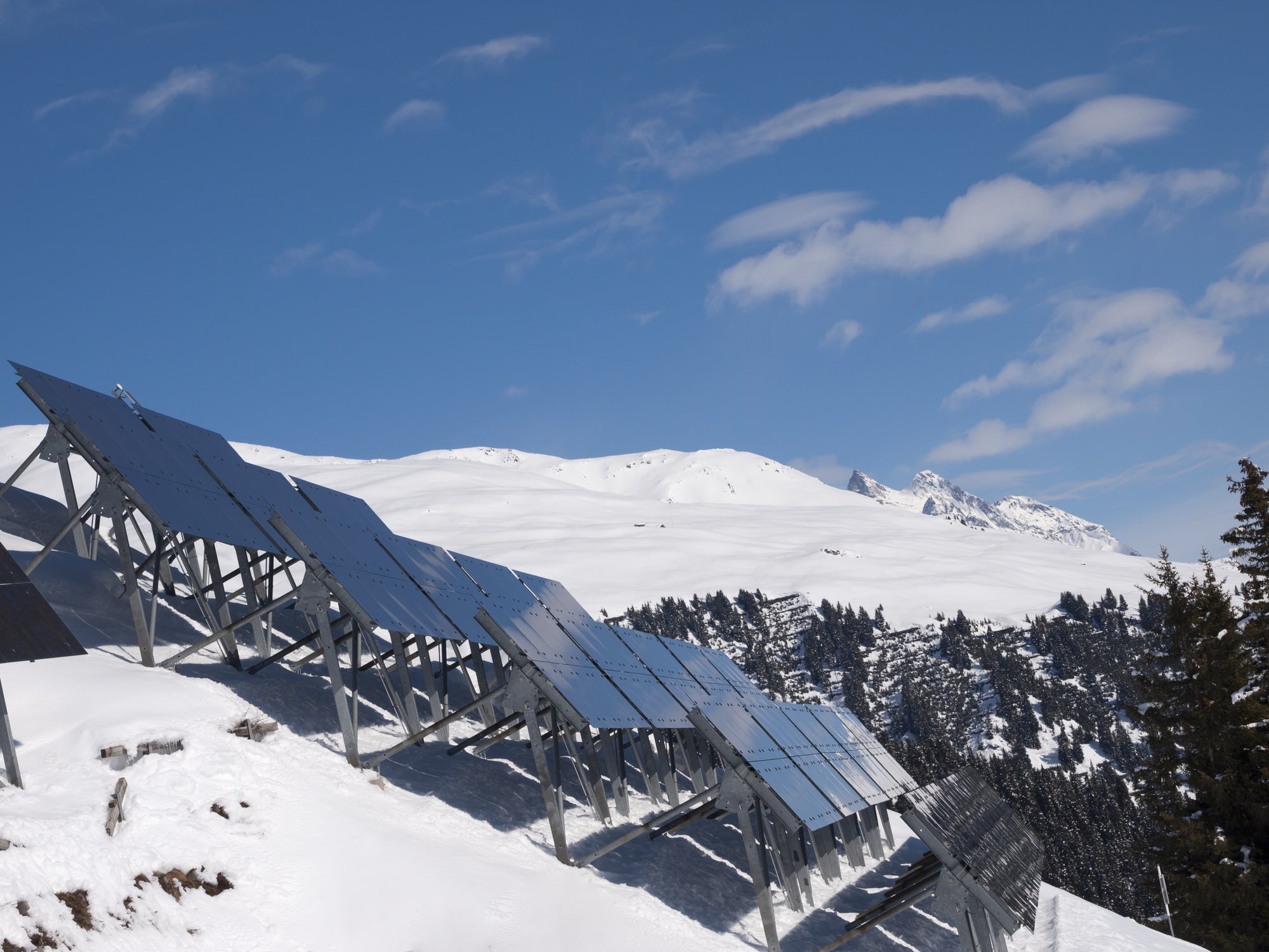 Solar-Powered Ski Resorts: Adapting to Changing Winters