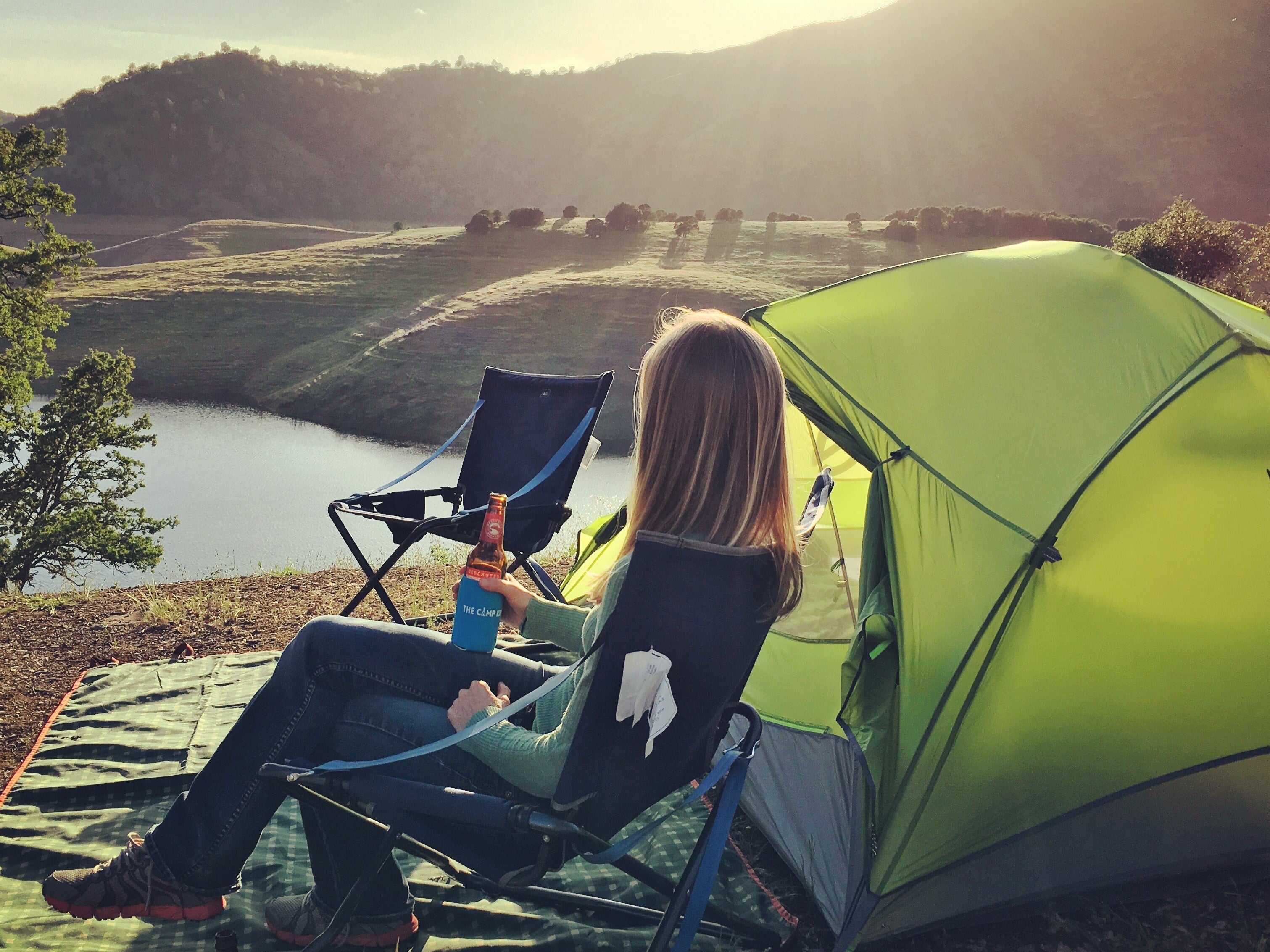 How to survive  backpacking and gain 10,000 Instagram followers