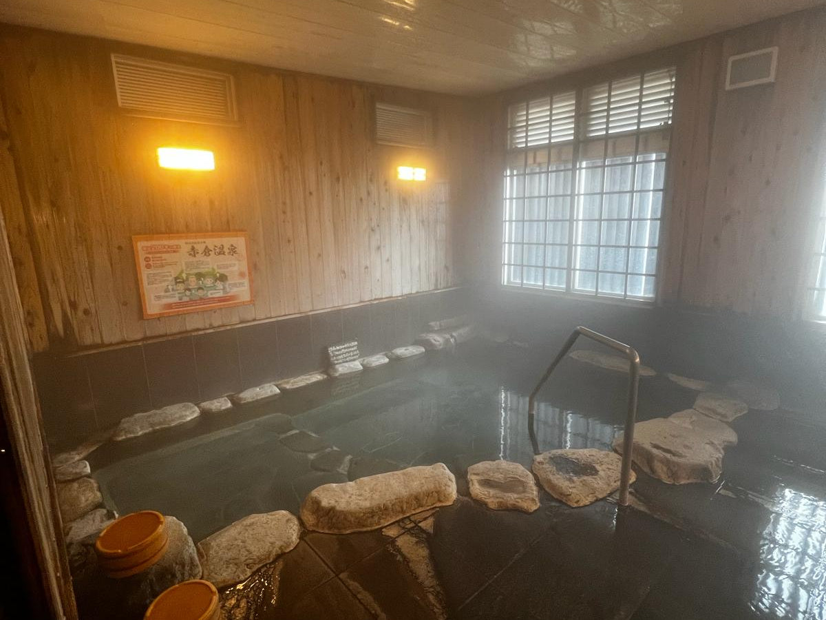 A Guide to Japanese Onsen Etiquette: What to Expect, Do, and Avoid