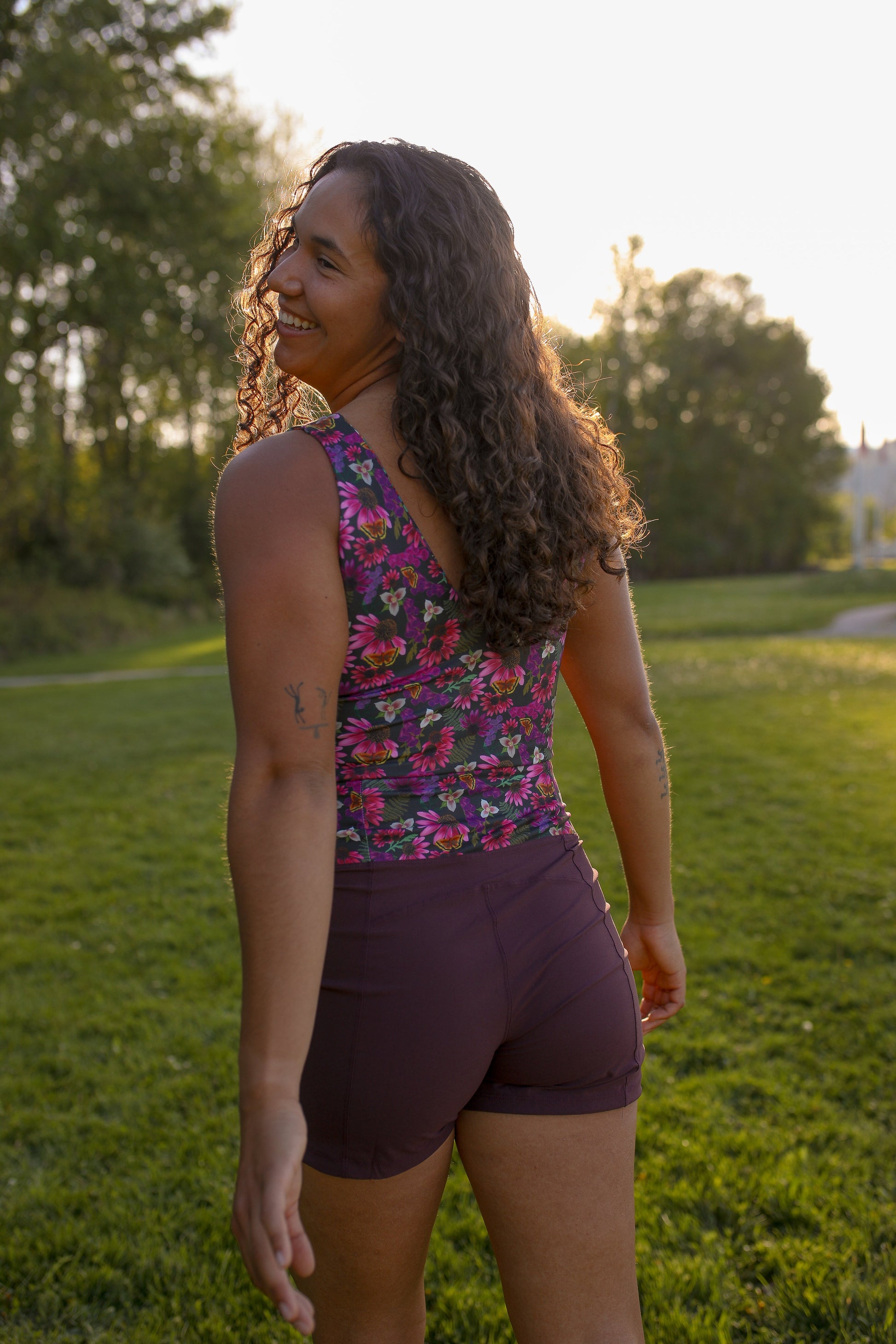 Youer | Outshine Short Nightshade