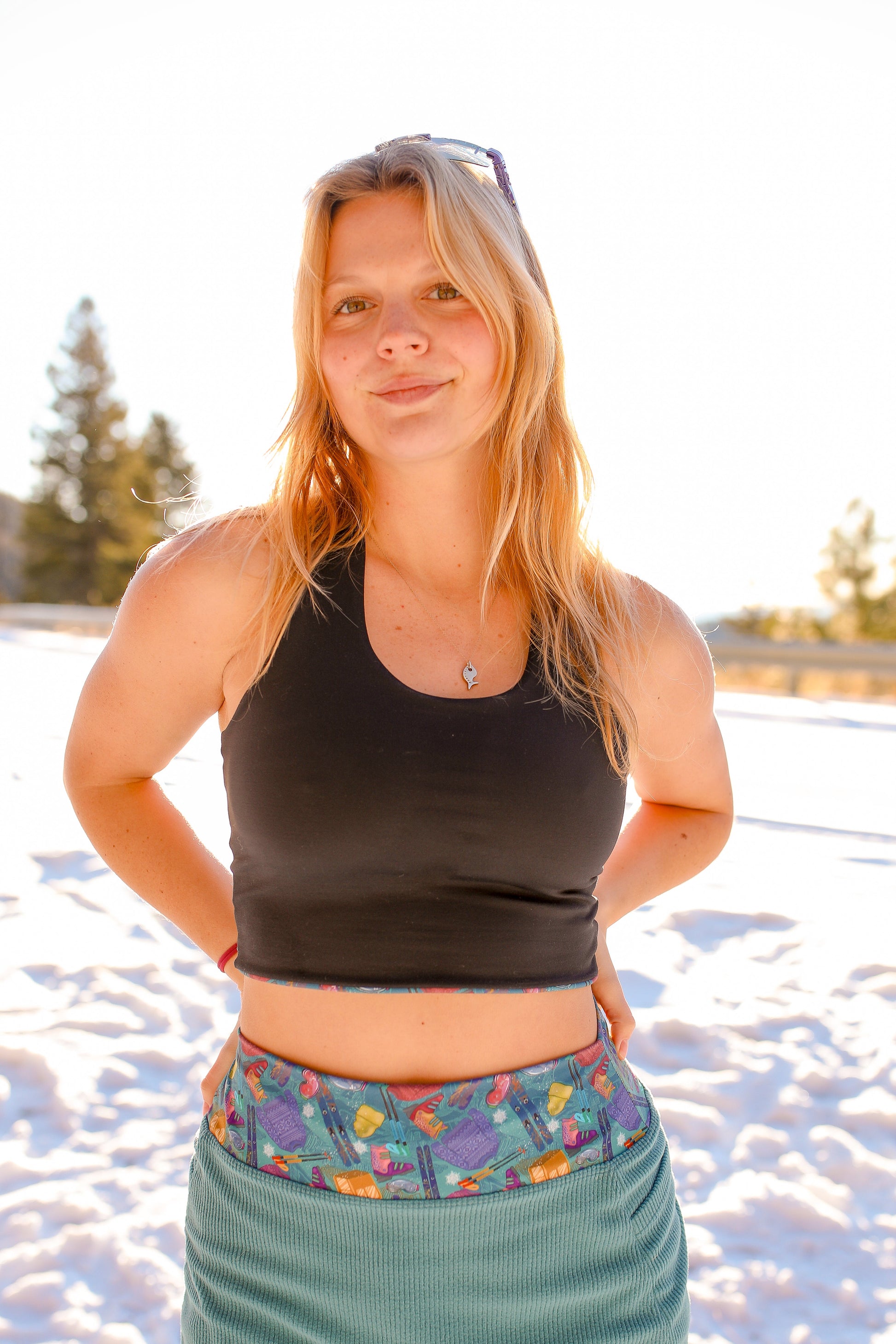 Youer | Commit Crop Top Ski Queen/Basic Witch