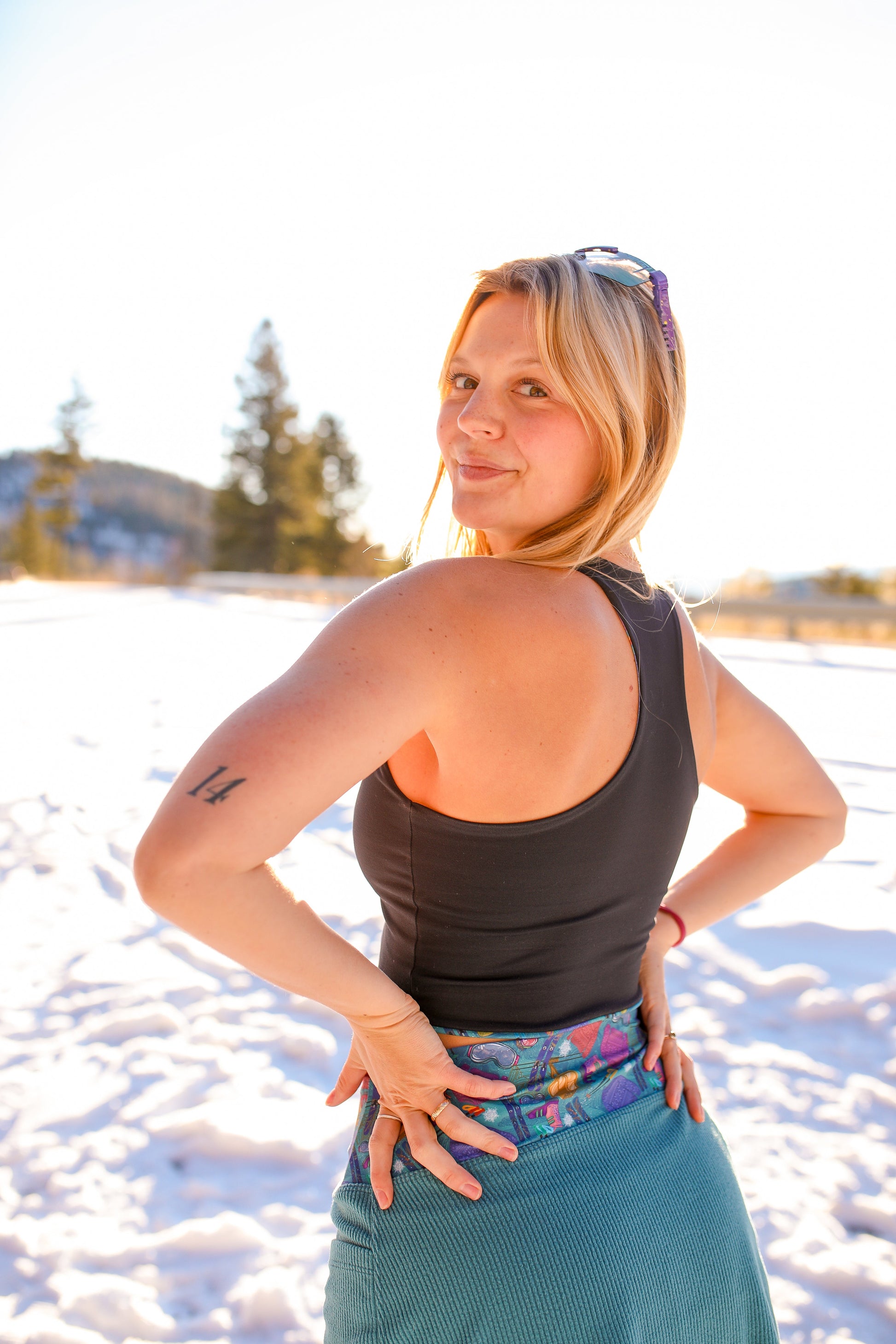 Youer | Commit Crop Top Ski Queen/Basic Witch