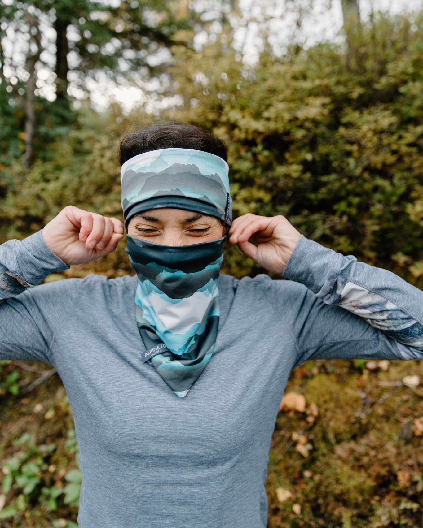 Alpine Fit | Mountain V Merino Wool Neck Warmer