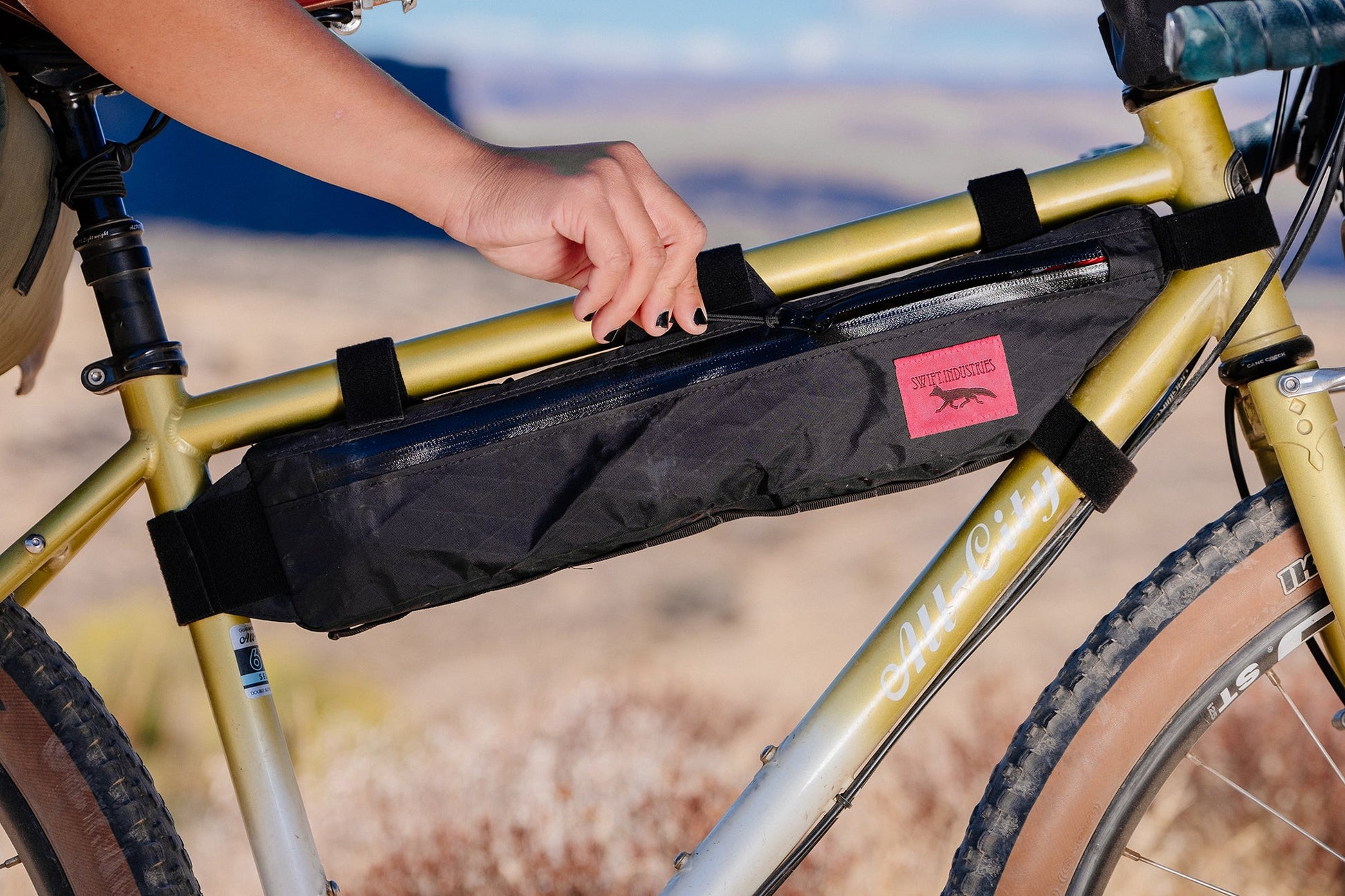 Swift Industries | Hold Fast Half Frame Bag