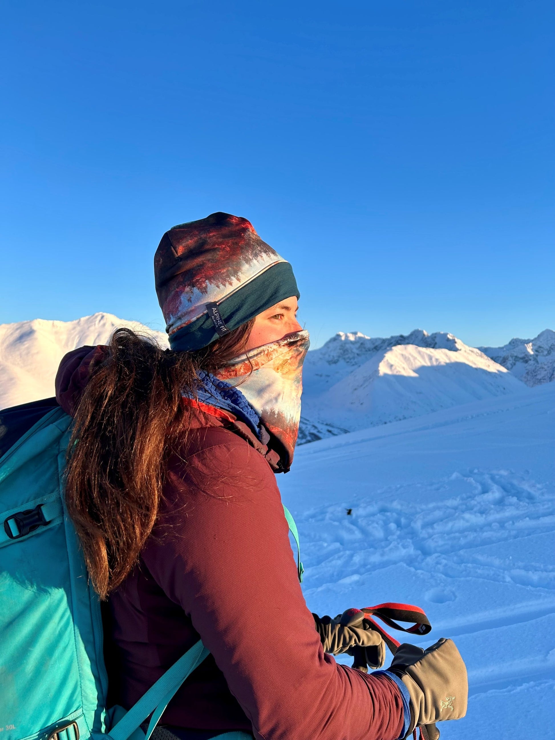 Alpine Fit | Mountain V Merino Wool Neck Warmer