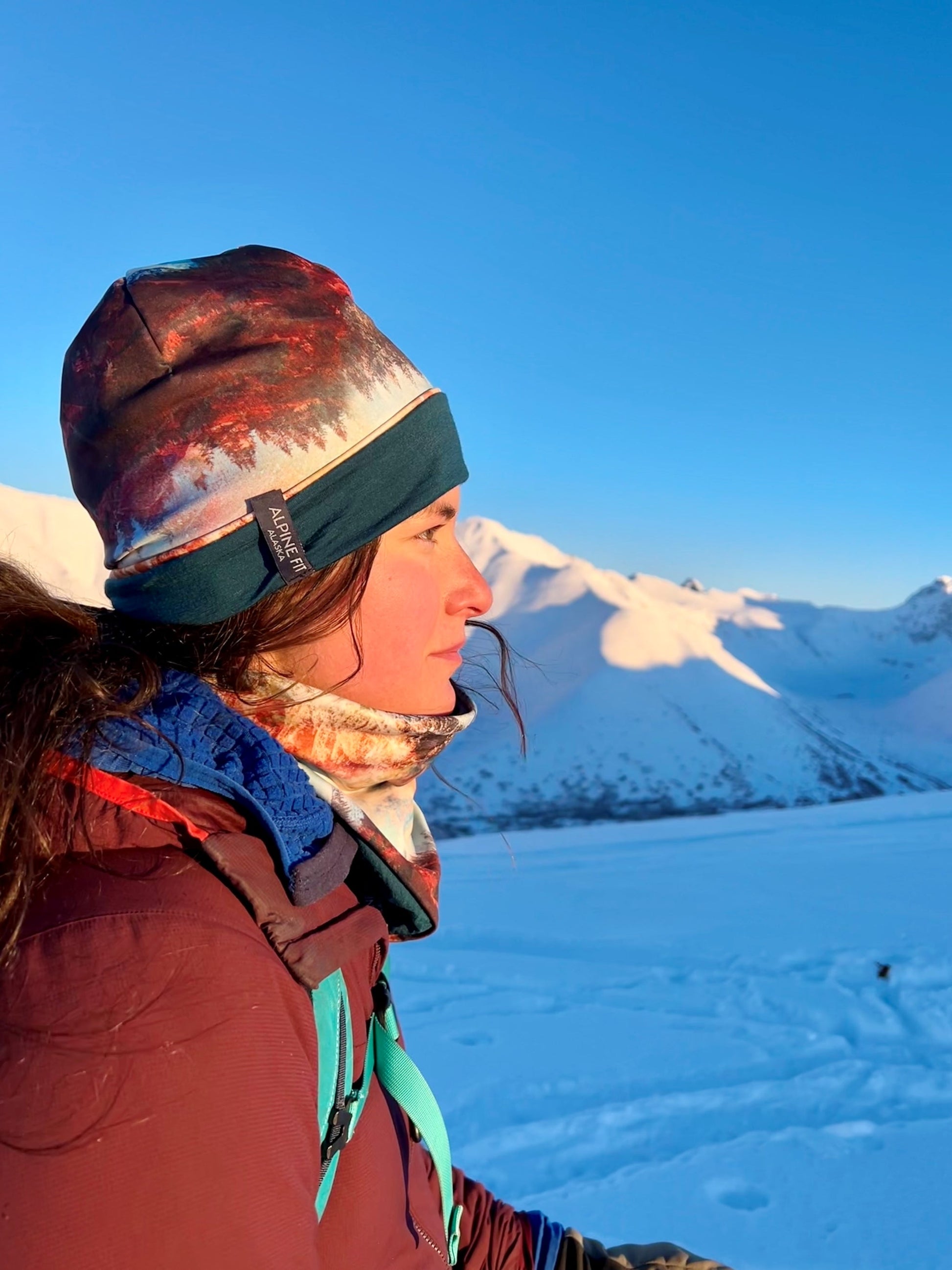 Alpine Fit | Mountain V Merino Wool Neck Warmer